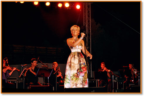 Stefanaki-on-stage